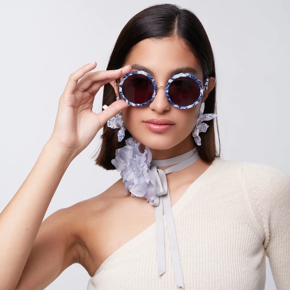 LELE SADOUGHI POWDER BLUE SILK MAGNOLIA FLOWER CHOKER/BROOCH - Picture 2 of 6